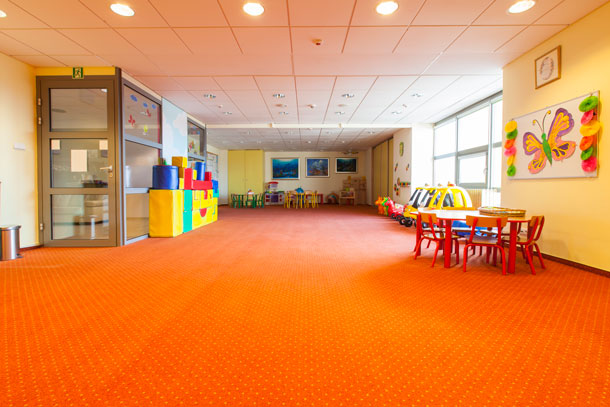 Freizeit-Spielzimmer für Kinder im Hotel