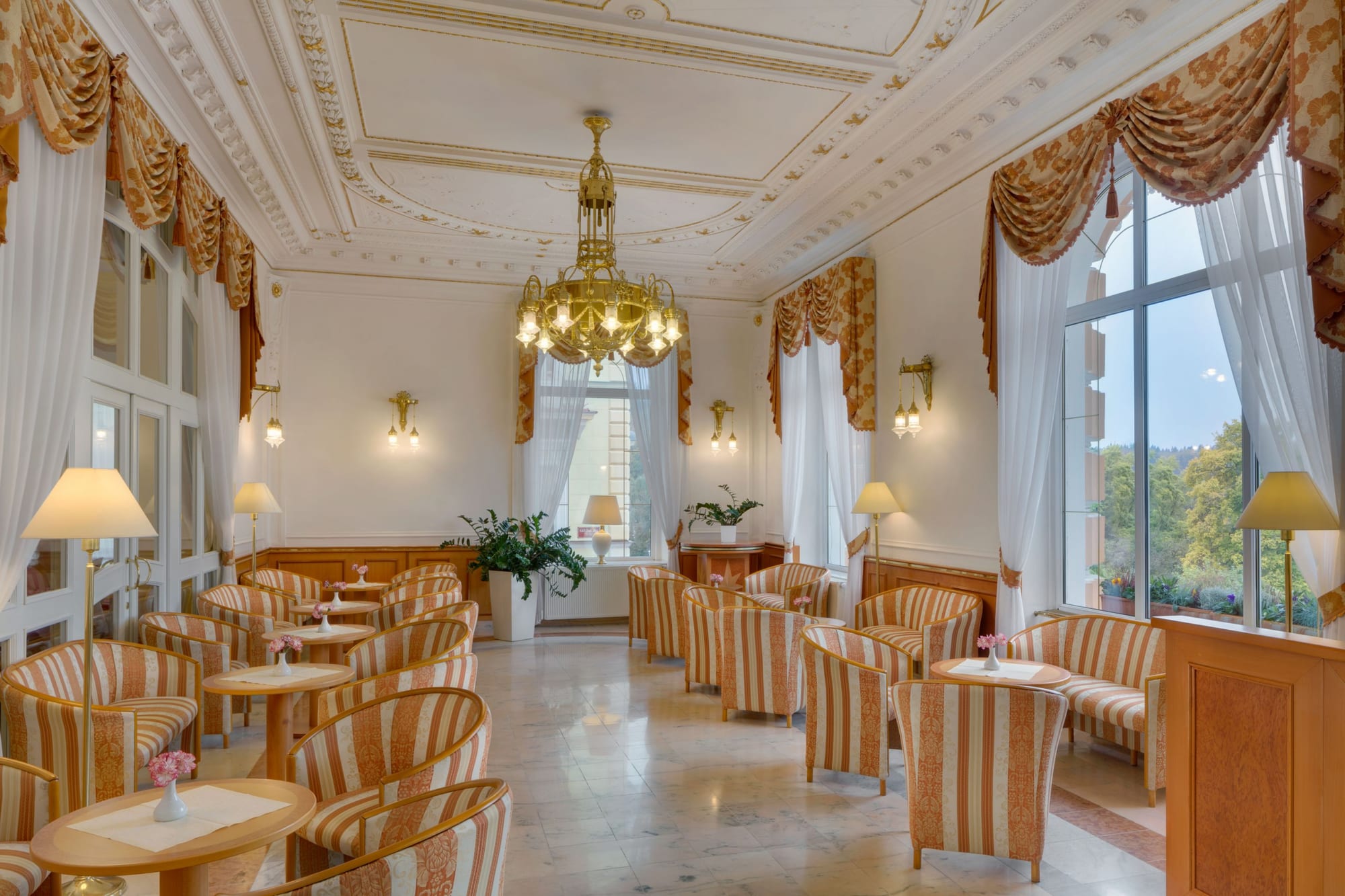 Lobby-Bar im Hotel Cristal Palace