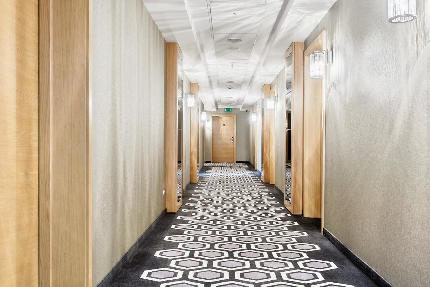 Lobby des Hotels Diune mit modernem Design