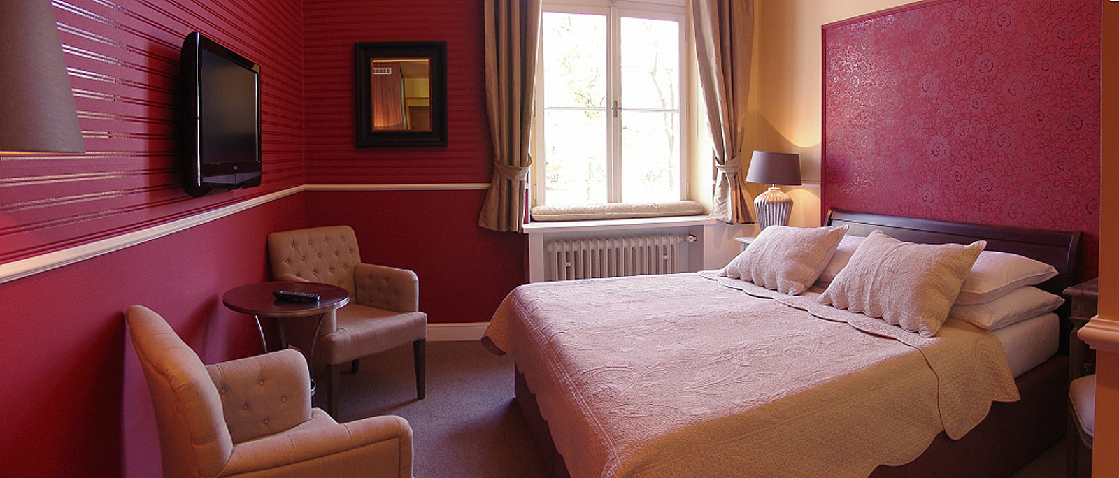 Schwimmbad im Hotel Georgy House