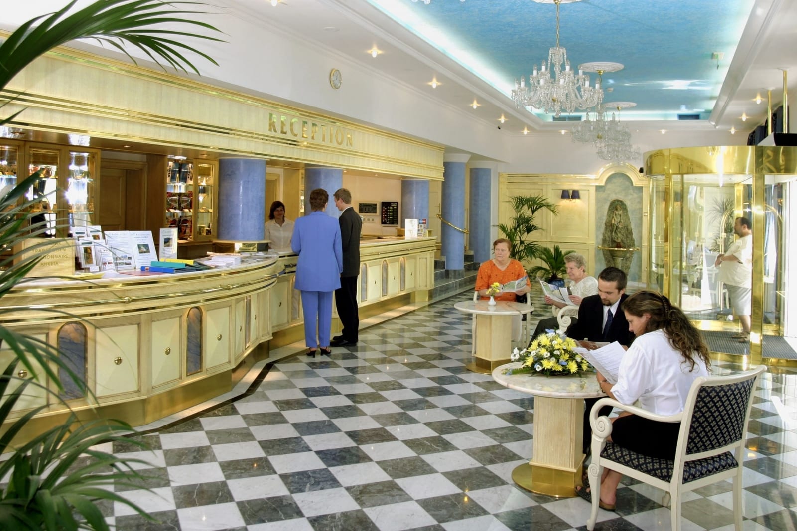 Rezeption des Health Spa Resort Grandhotel Pacifik