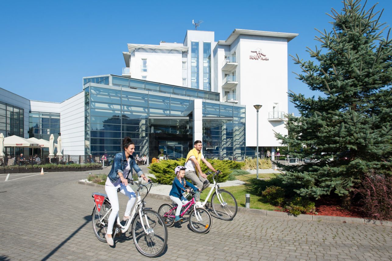 Schwimmbad im Hotel Ikar Plaza