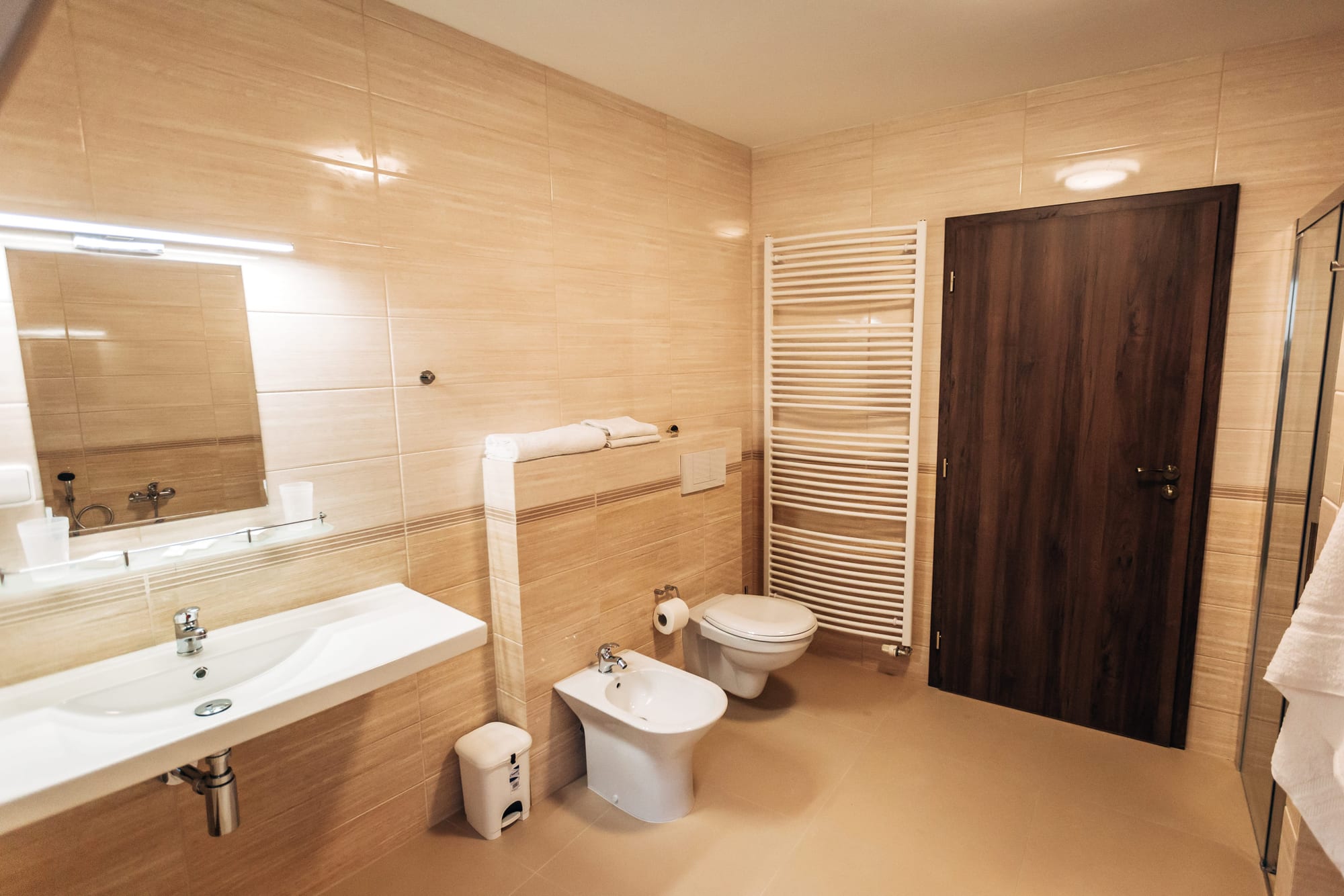 Wellnessbereich im Star Hotel mit entspannender Atmosphäre